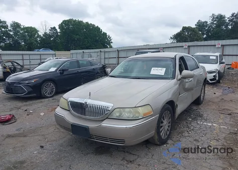 2003 Lincoln Town Car Executive из США, поврежденный, VIN 1LNHM81W43Y700694